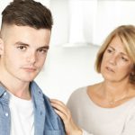 moteris-ir-paauglys-590c902c45bbf