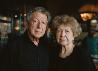 Vyras paskambino savo tėvams prašyti pagalbos, tačiau jie pasakė, kad “mes patys turime visko pasiekti”