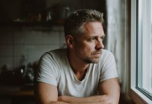 Aš pareikalavau atlikti tėvystės testą. Rezultatas sugriaudino mano šeimą — bet tikroji tiesa pasirodė kur kas baisesnė…