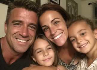 Penkiolika metų vyras sakė, kad atlyginimas mažas, ir aš taupiau viskam. Atsitiktinai radau kvitus už antro buto nuomą ir nuvykau nurodytu adresu. Tai, ką pamačiau, sugriovė mano gyvenimą…