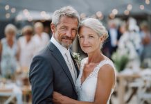 Po to, kai mama mirė, tėtis vedė jos dvynę seserį. O vestuvėse močiutė pasilenkė prie manęs ir pašnibždėjo: „Tu turi sužinoti visą tiesą apie visą tai“…