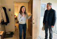 Aš išgelbėjau benamį gatvėje. Po ketverių metų jis pasibeldė į mano duris