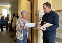 Mano sūnus užregistravo savo verslą adresu mano namuose. Jis pasakė, kad tai tik formalumas. Dvejus metus vėliau įmonė bankrutavo. Dabar prie mano durų ateina antstolis, o kaimynai galvoja, kad skolos yra mano.