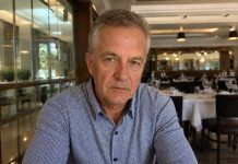 Vienas gyvenau tiek metų, kad maniau, jog taip ir turi būti. Kol sutikau ją. Ir supratau, kad baimė ne dingo — ji tiesiog laukė